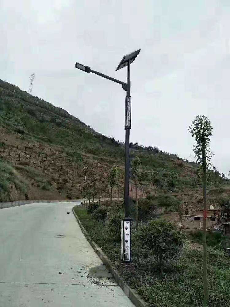 麻栗坡县仿古太阳能路灯